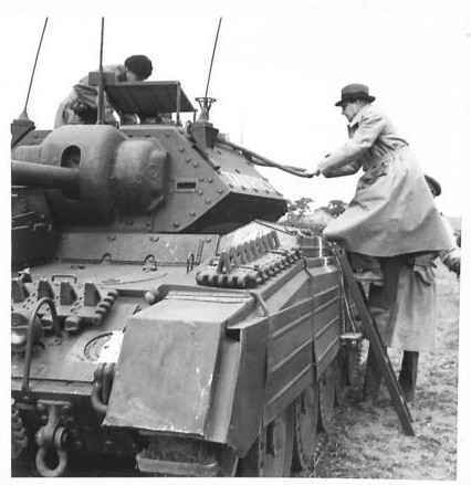 IWM (H 29739) 2