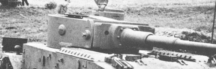 A "niedriger Decke" turret - note the distinct raised middle portion.