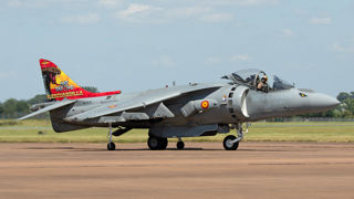 mcdonnell-douglas-eav-8b-harrier-ii