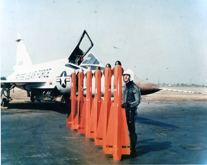 F102 Gar-1D Gar-2A missiles