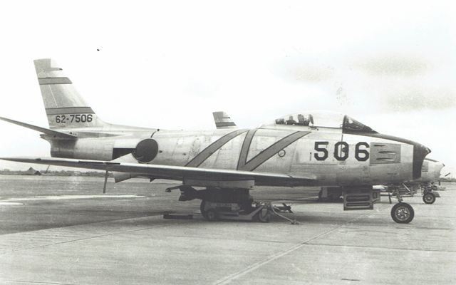 His-Mil-F86F-506