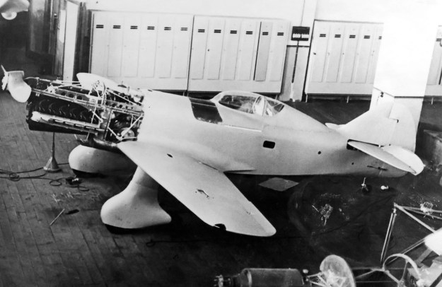 vef-i-16-construction