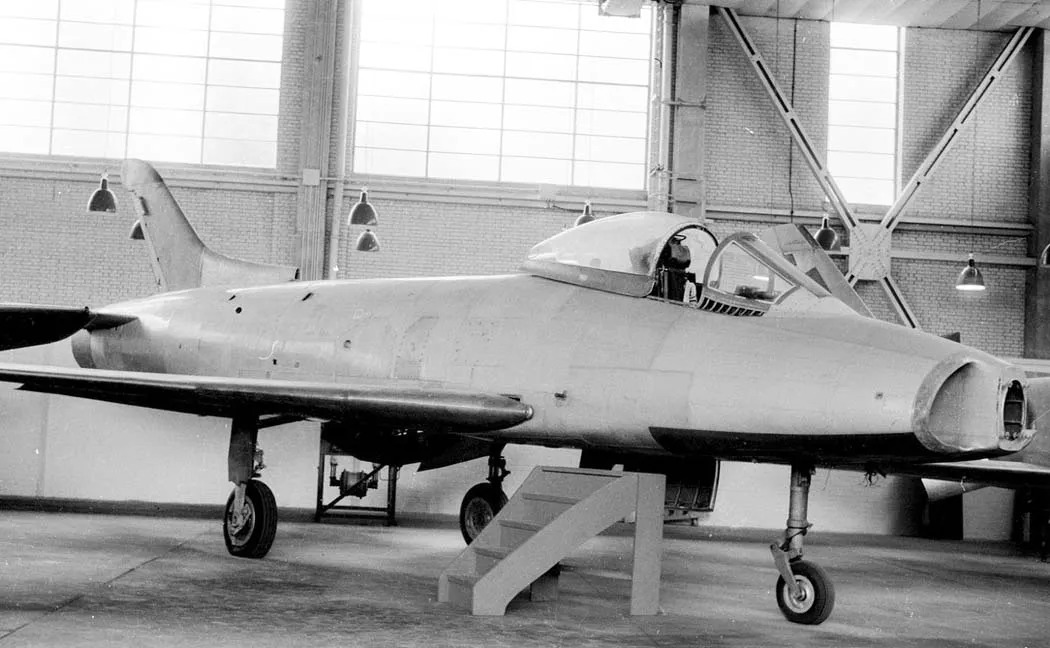 all-these-debates-about-what-jets-the-brits-could-get-these-v0-yf7wrt4n3dlb1