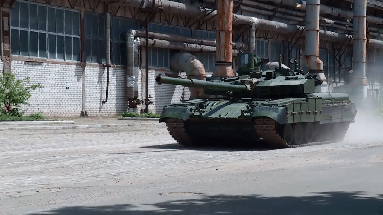 T-84-Oplot-P_106-Glavcom