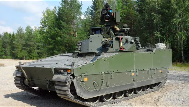CV9030N Mk IIIb with a 40 mm grenade launcher in Protector RWS