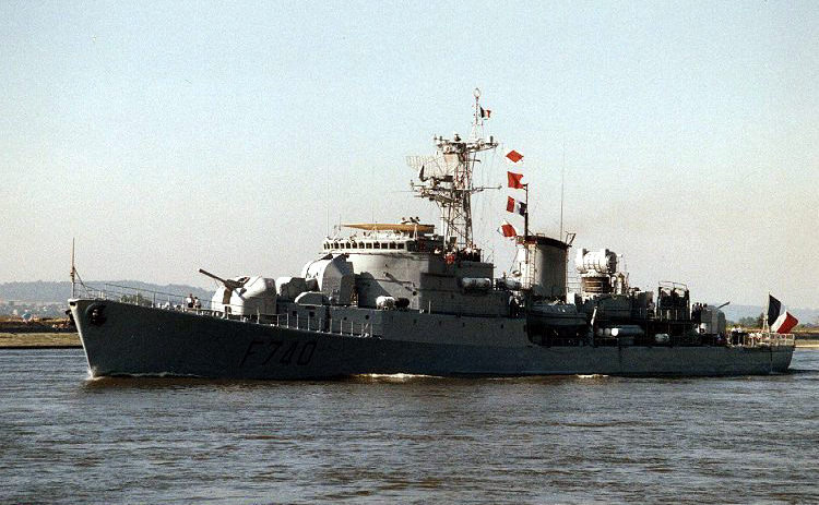 Escort Commandant Bourdais on the Seine River in July 1989