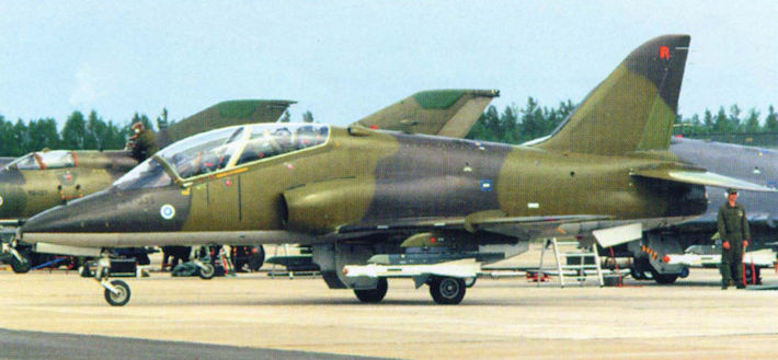 Hawk_Mk.51_with_R-60