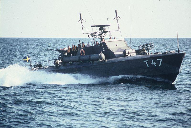 T47 1974. Säsongen för havets vinthundar är inne och motortorpedbåten T47 är till sjöss. 1983 byggdes hon om till vedettbåt och fick namnet V 05 HMS Öregrund