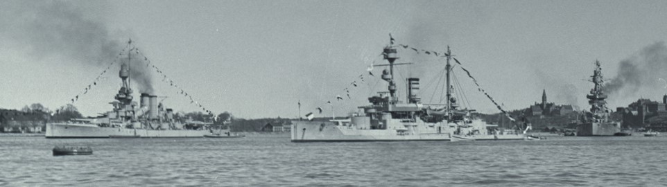 Peder skram SVERIGE GUSTAF V och PEDER SKRAM på sthlm ström, troligen 1935