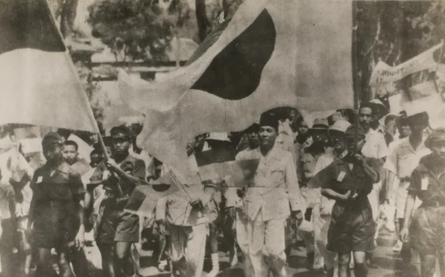 Sukarno&PETA