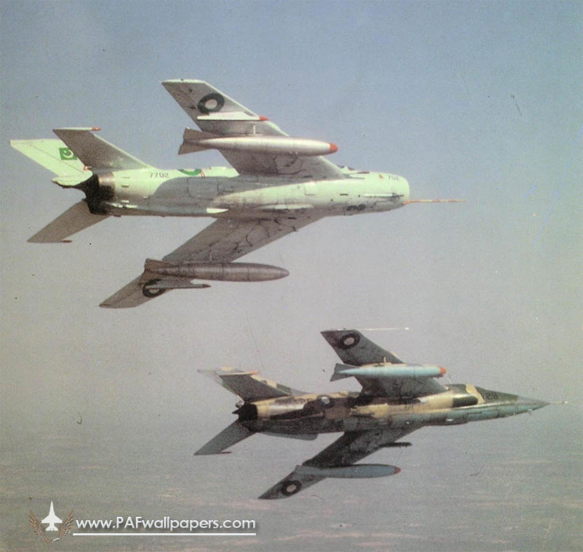 F-6_A-5_formation