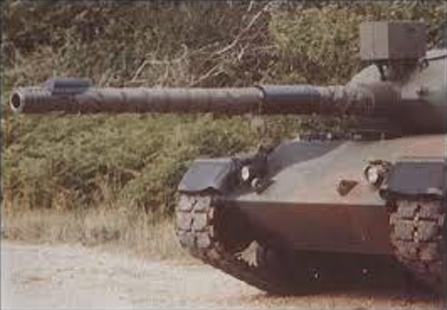 Leopard (Pre-Series) Royal Ordnance 105mm IWS 2
