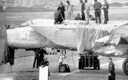 MiG-25P_japan_01