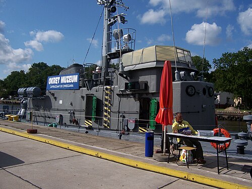 Polish_ship_(3972158115)