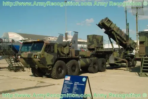 M901_Mobile_launching_station_for_Patriot_surface-to-air_missile_system_925_001