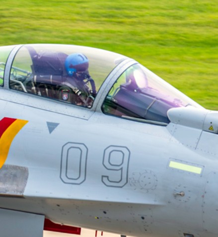 53ed1838gy1i8zzzh8pmmj22yo1qs4qr