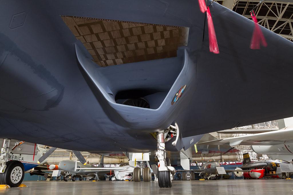 5th-generation-design-philosophy-2-semi-s-ducts-underbody-v0-84ce34guf2bc1