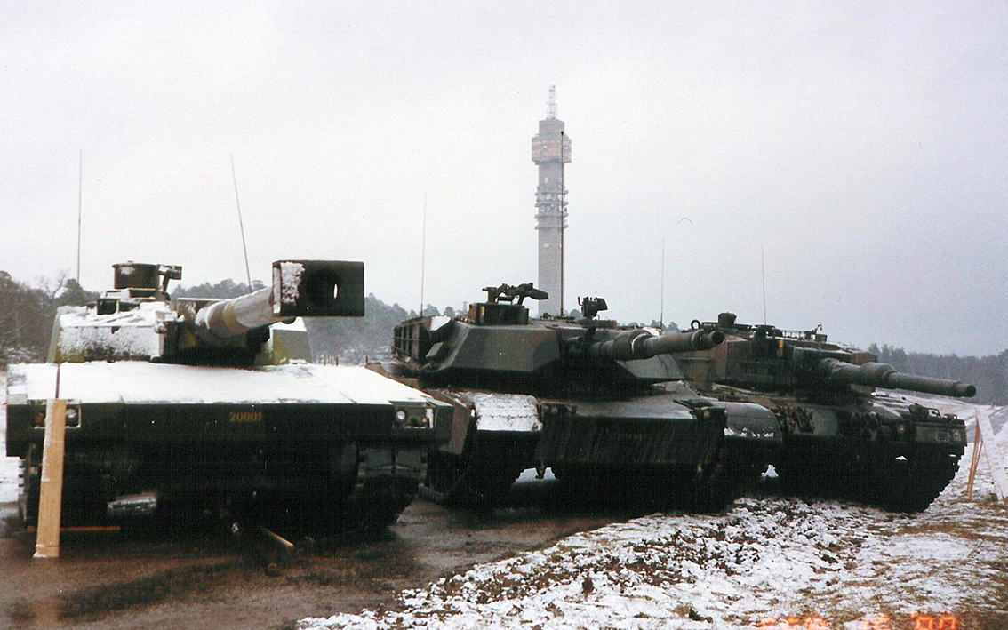 strv_2000_utl-strv