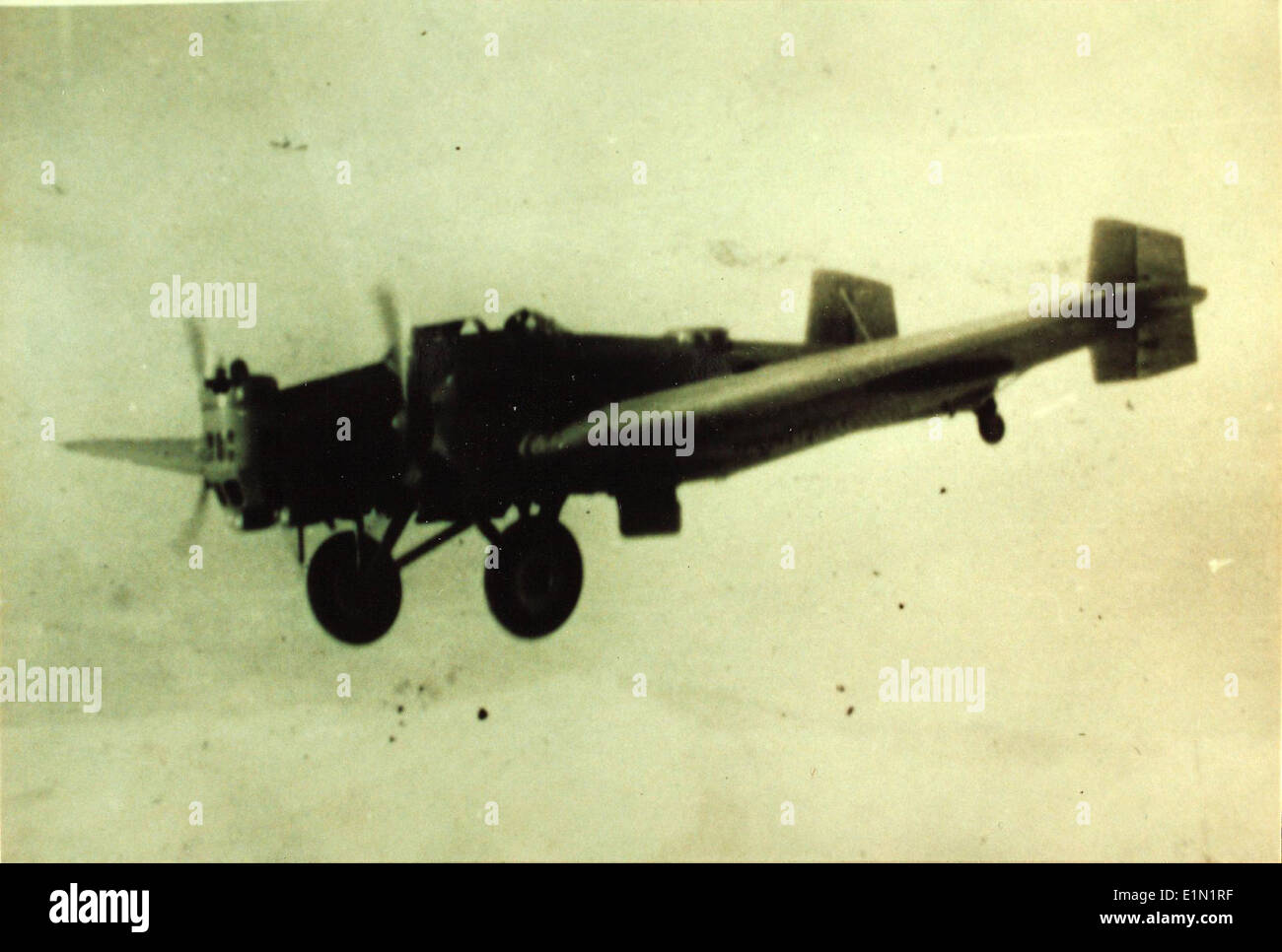 mitsubishi-ki-1-army-type-93-1-bomber-E1N1RF