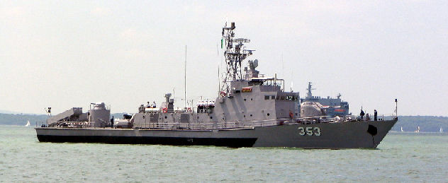 Algerian_corvette_El_Kirch_in_2006