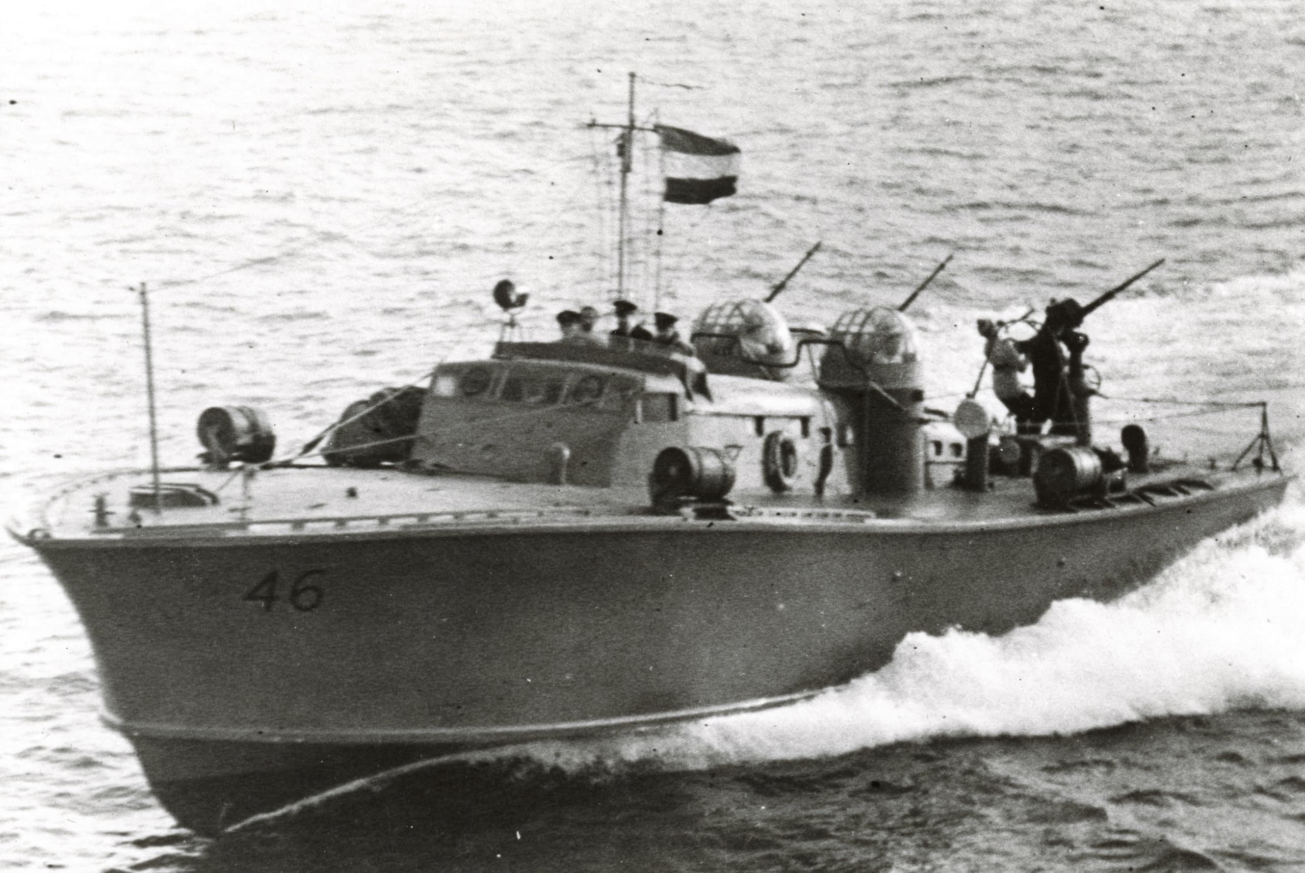 TM 51-class Motor Torpedo Boat, HNLMS Panter (MGB 46). More dakka on a ...