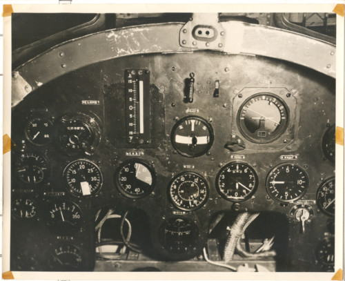 J7W1 instrument panel