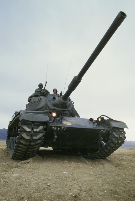 a-us-army-tank-crew-mans-an-m60-main-battle-tank-during-a-field-training-exercise-c008a2