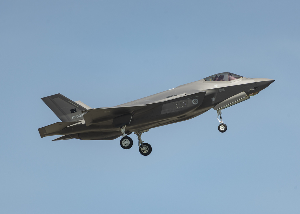 F-35-TuAF-first-flight