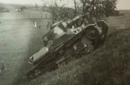 Czech_tank_LT-34