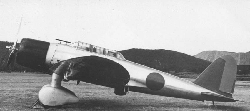 Aichi_AM-17,_prototype_of_the_D3A_dive_bomber