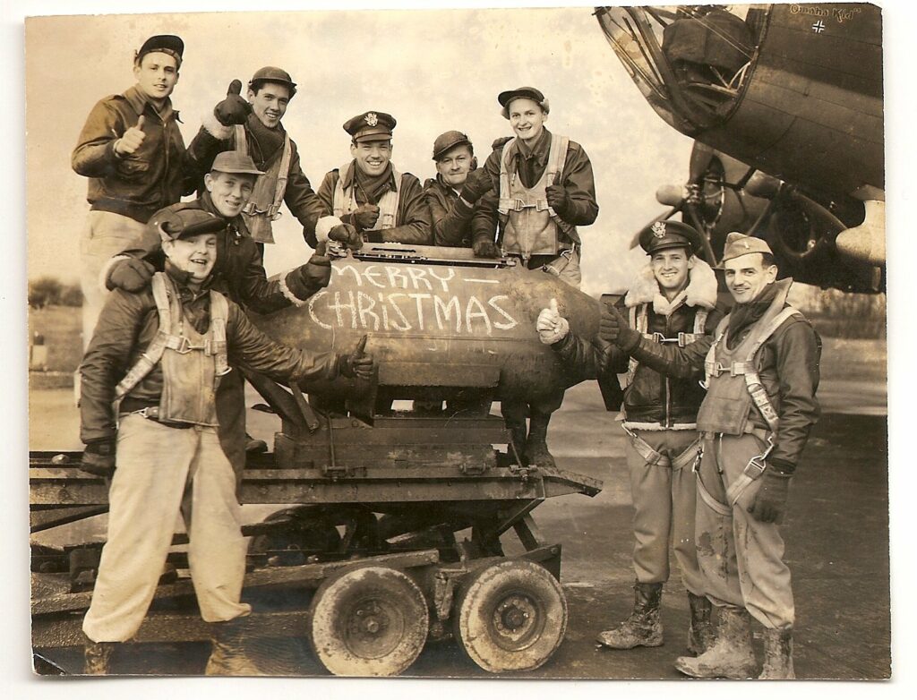 Christmas-at-the-385th-Bomb-Group-1024x782