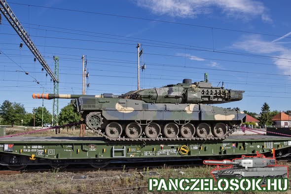 549567562_776101371673905_2346753229844186090_n