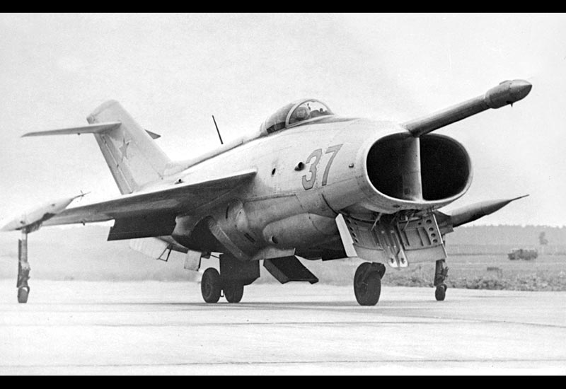 yakovlev-yak36-freehand-vstol-technology-demonstrator-soviet-union